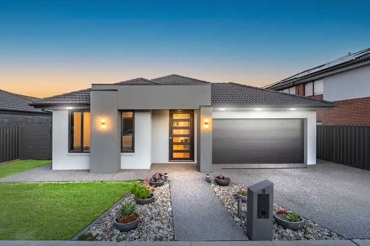 11 Cockatoo Road, Greenvale VIC 3059