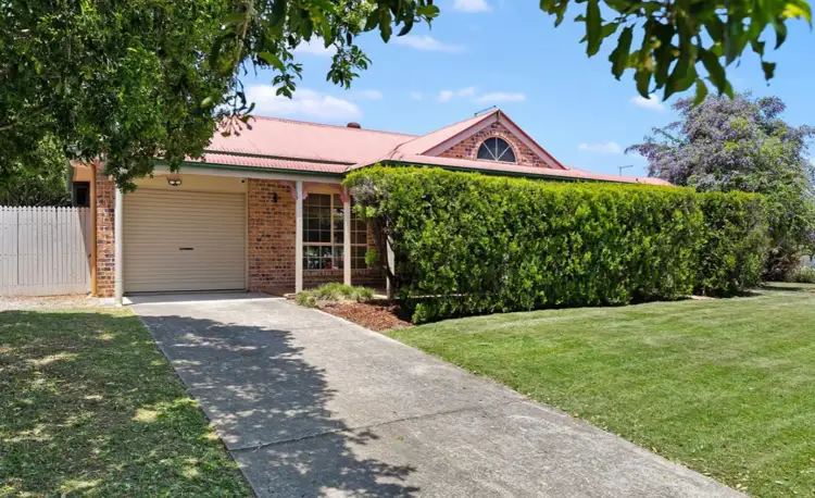 6 Pinnacle Place, Belmont QLD 4153