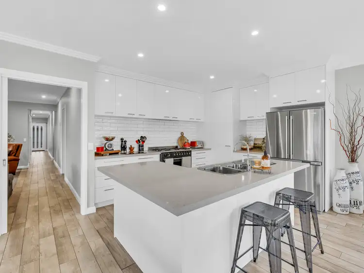 Fourth view of Homely townhouse listing, 6 Dalwhinnie Drive, Wangaratta VIC 3677