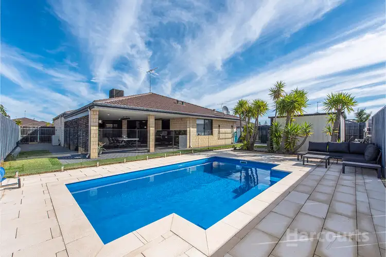 14 Lutea Road, Halls Head WA 6210