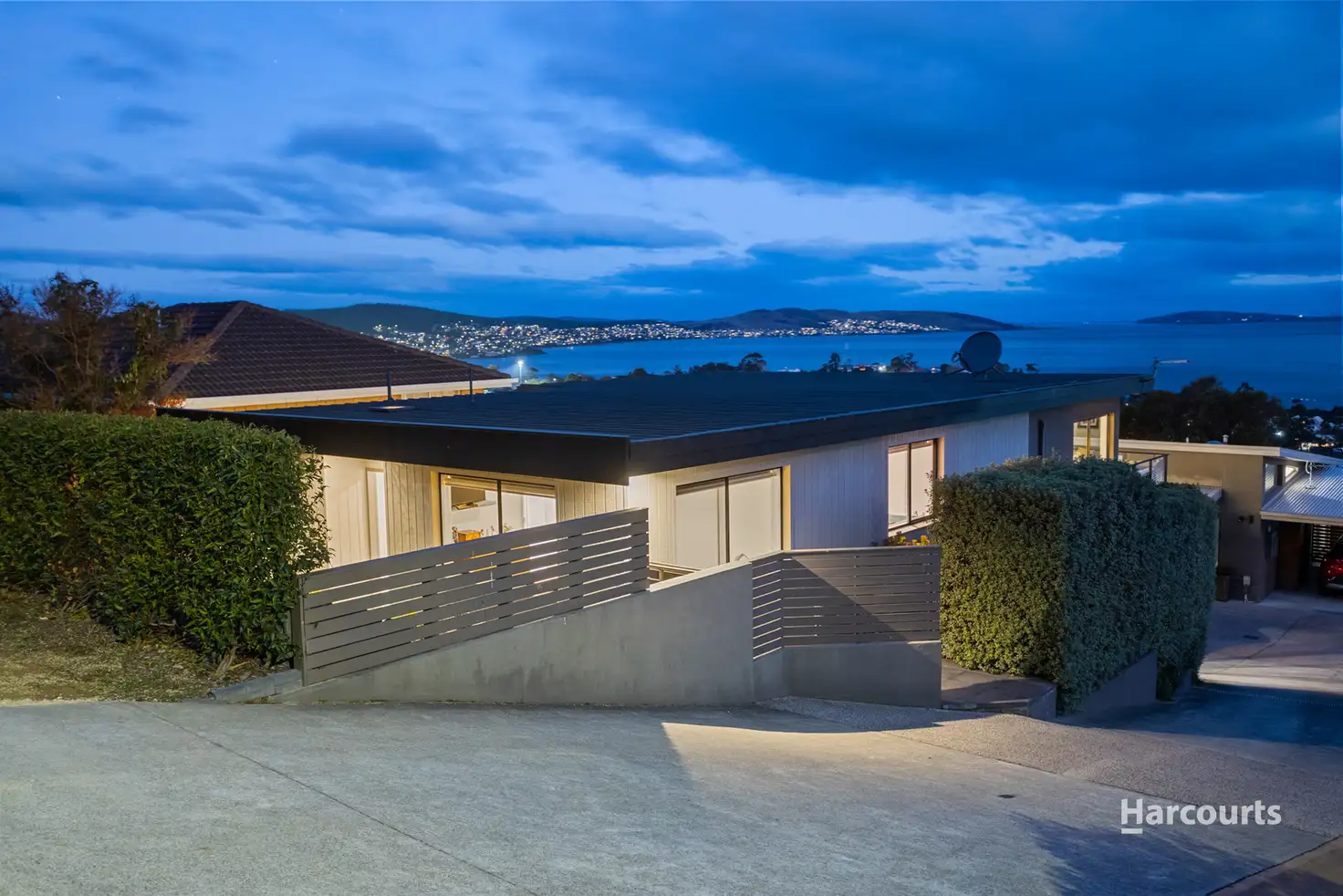 Main view of Homely unit listing, 1/33 Waverley Street, Bellerive TAS 7018