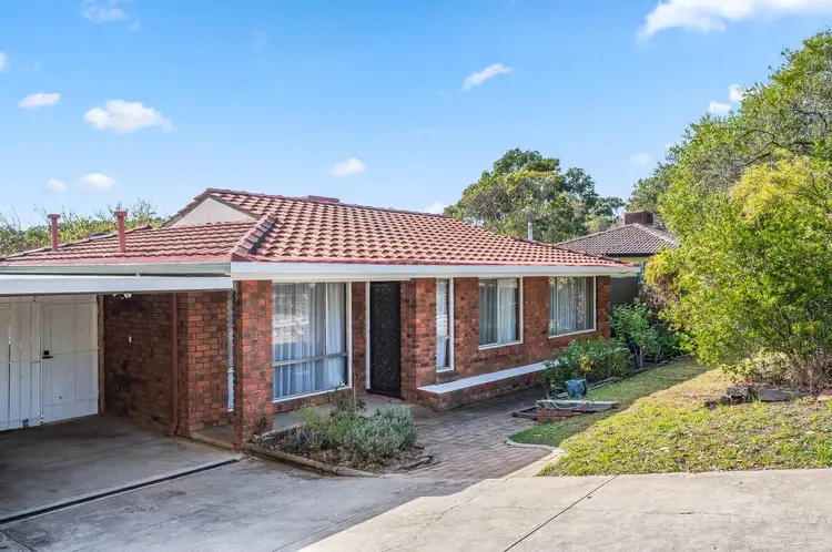 25 Fraser Avenue, Happy Valley SA 5159