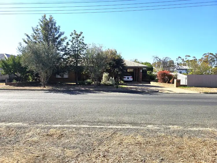 11 Mill Street, Donald VIC 3480