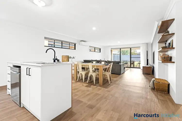 12 Mcmullan View, Hazelmere WA 6055