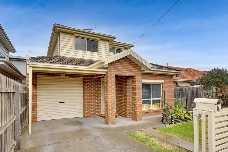 1A Nita Street