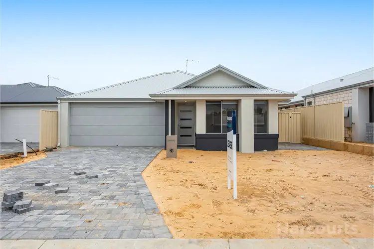 3 Somerset Way, Lakelands WA 6180