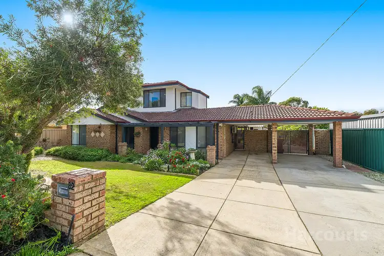 82 Greenfields Circle, Hocking WA 6065
