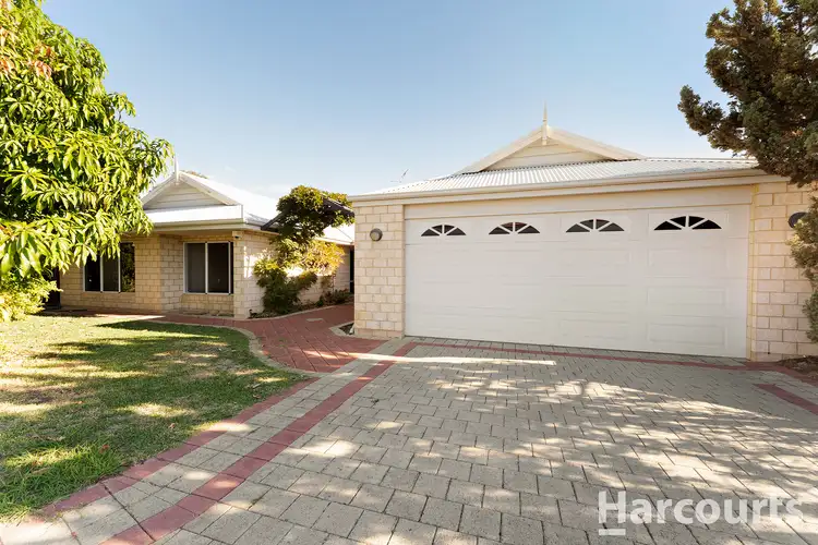 16 Carnarvon Way, Erskine WA 6210