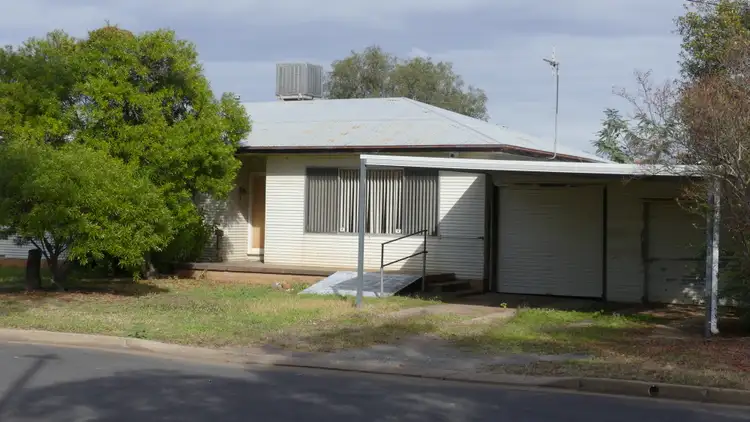 21 Thornton Ave, Warren NSW 2824