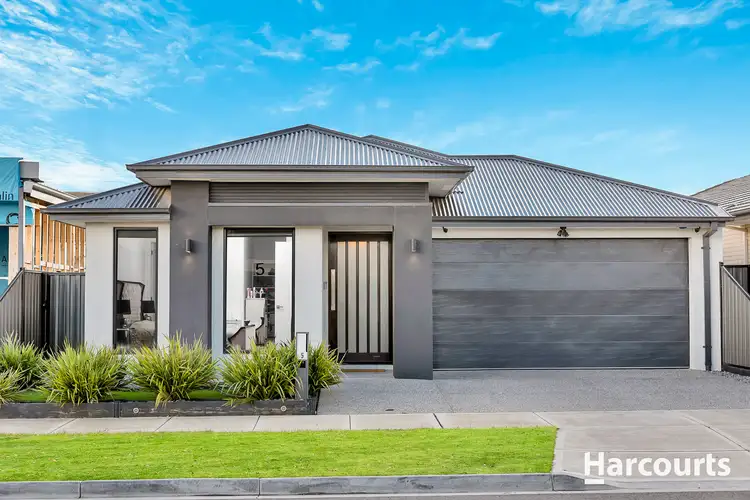 5 Boronia Way, Mickleham VIC 3064