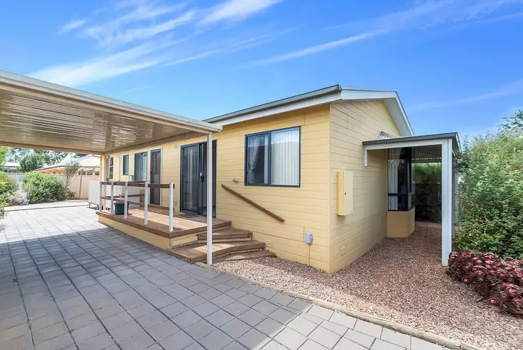 8 Gordon Street, Riverton SA 5412