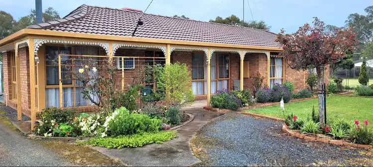 6 Hurt Street, Violet Town VIC 3669