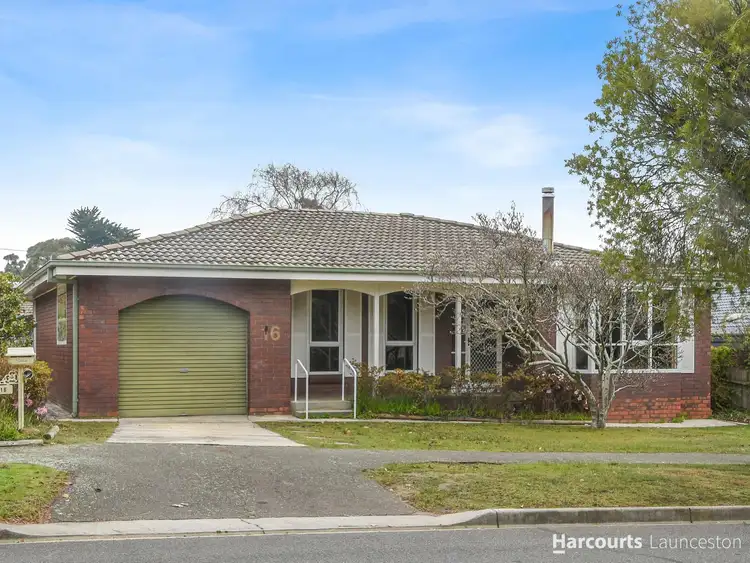 16 Hilton Place, Norwood TAS 7250