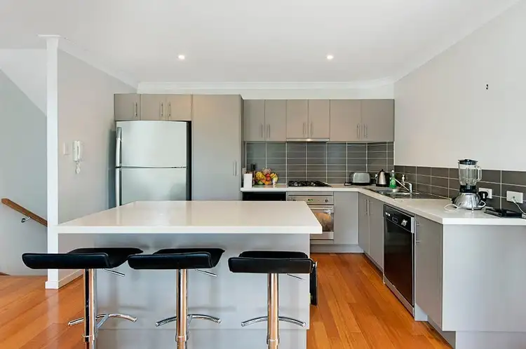 4/12 Agnes Street, Morningside QLD 4170