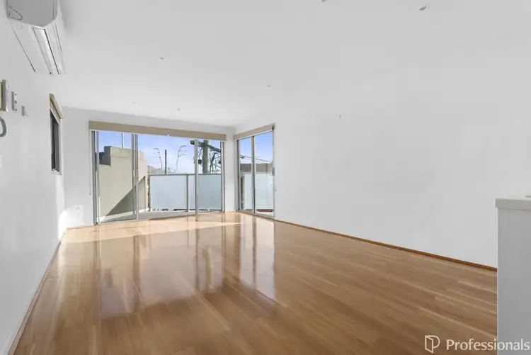 Second view of Homely apartment listing, 8/40 Koornang Road, Carnegie VIC 3163