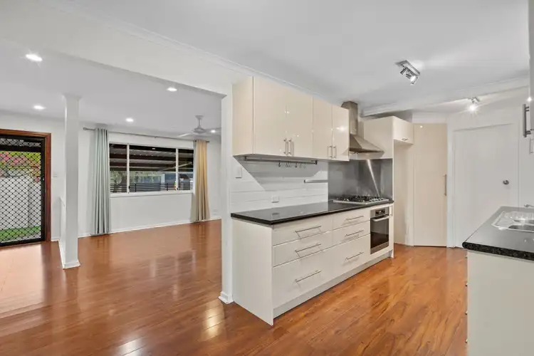 42 Macquarie Avenue, Molendinar QLD 4214