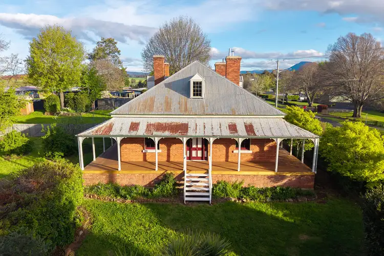 28 East Barrack Street, Deloraine TAS 7304