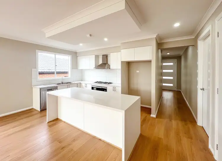 Main view of Homely house listing, 10 Bayview Circuit, Mernda VIC 3754