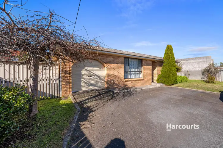 2/207 Best Street, Devonport TAS 7310
