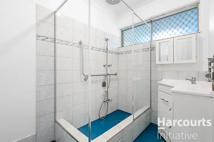 Seventh view of Homely house listing, 10 Shortland Way, Girrawheen WA 6064