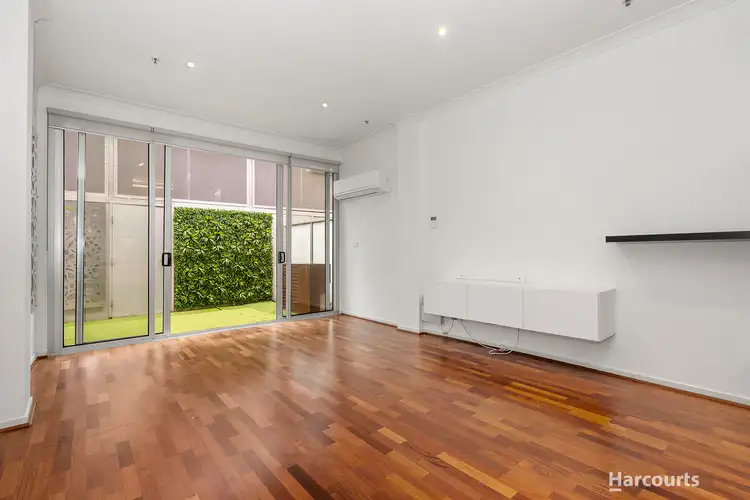 7 Swallow Lane, Footscray VIC 3011