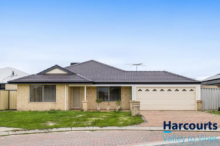11 Pensacola Avenue, Caversham WA 6055