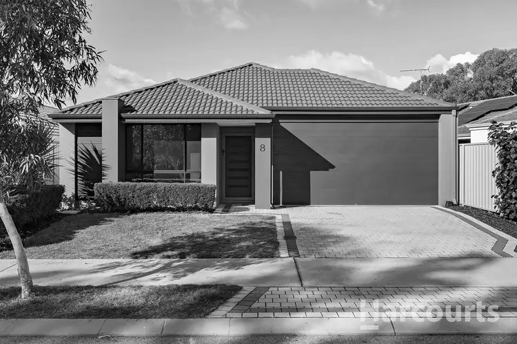 8 Dornoch Way, Meadow Springs WA 6210