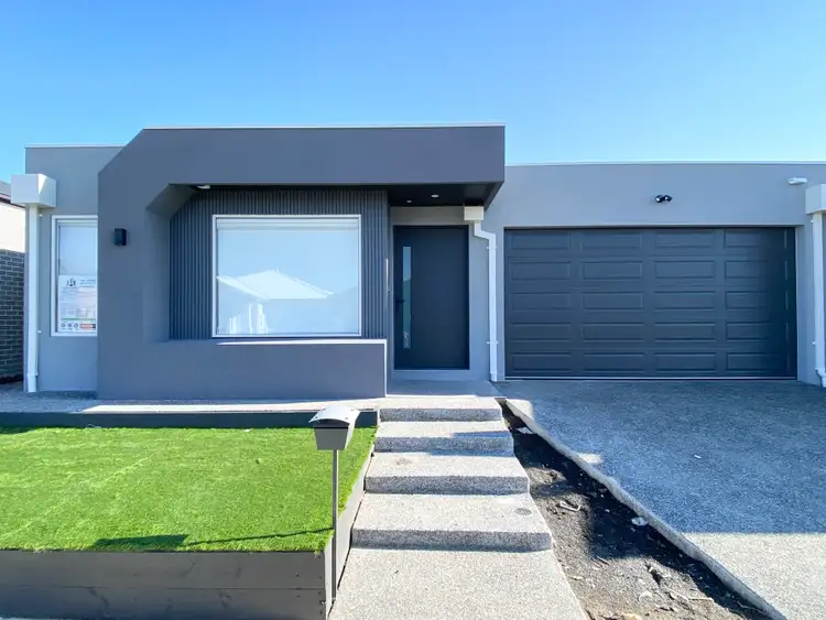 7 Kooyongkoot Drive
