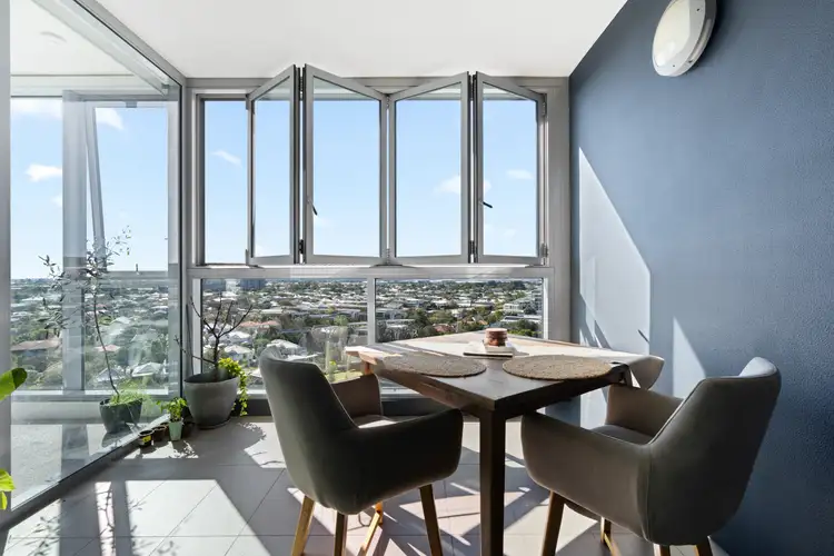 31404/2 Harbour Road, Hamilton QLD 4007