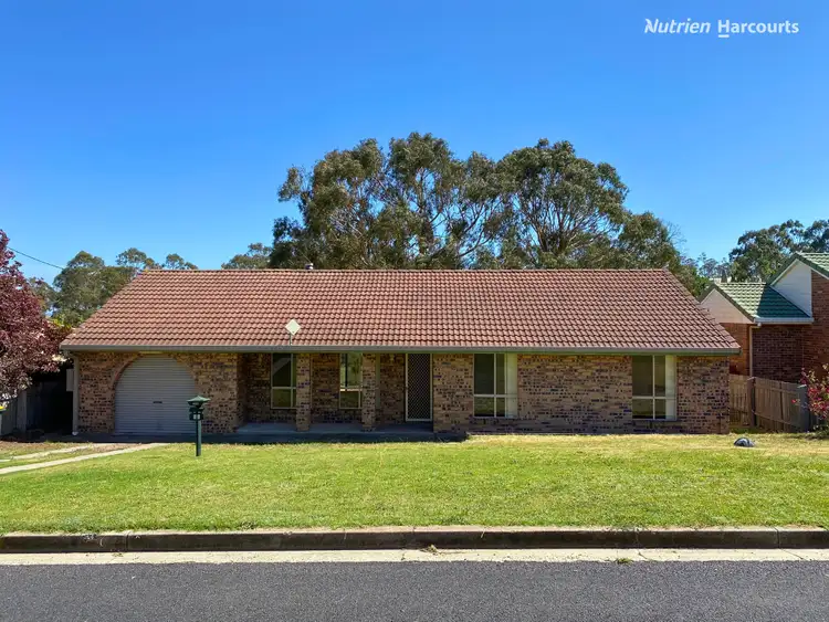 12 Robinson Avenue, Glen Innes NSW 2370