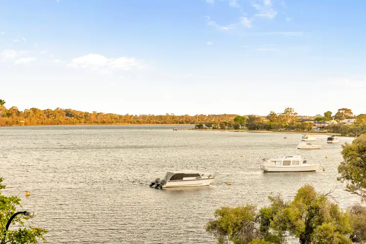 43 The Esplanade, Mount Pleasant WA 6153