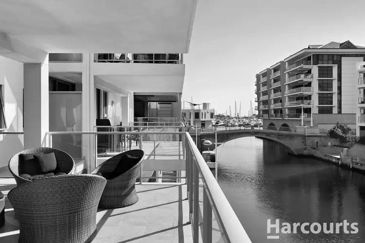 2/8 Torcello Mews, Mandurah WA 6210
