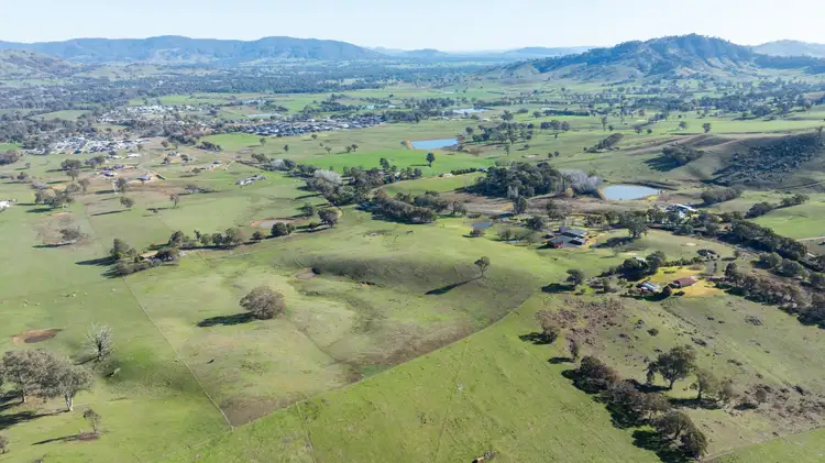 422 Kiewa East Rd, Tangambalanga VIC 3691