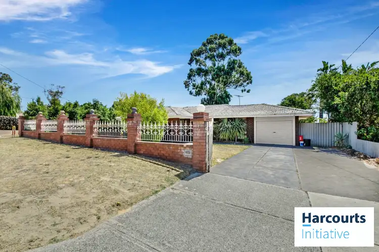 11 Hadleigh Way, Girrawheen WA 6064