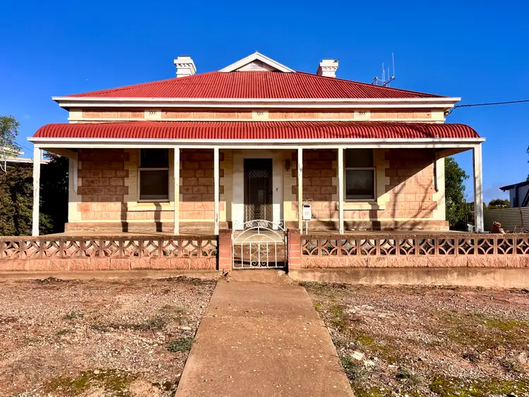 19 Pine Street, Peterborough SA 5422