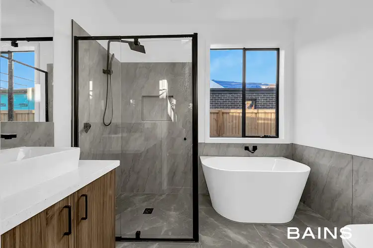 Fifth view of Homely house listing, 5 United Way, Donnybrook VIC 3064