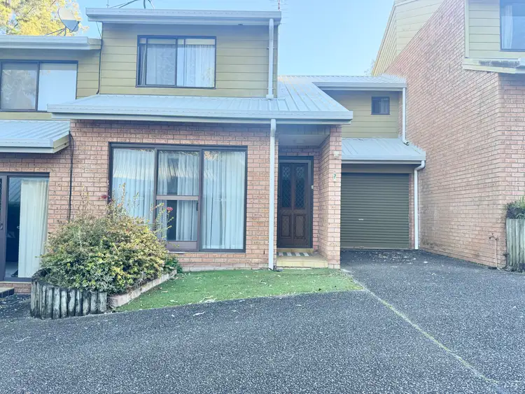 14 High View Avenue
