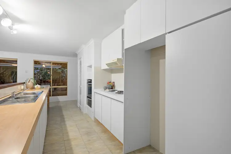 Sixth view of Homely house listing, 19 Donavon Rise, Murdoch WA 6150