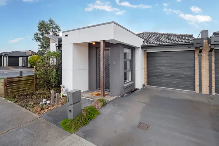 36 Bridgewater Parkway