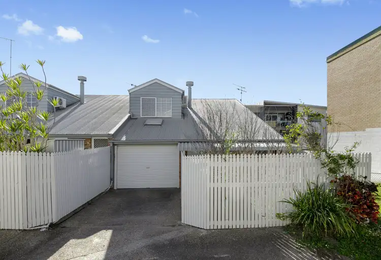 7/7 Derby Street, Coorparoo QLD 4151