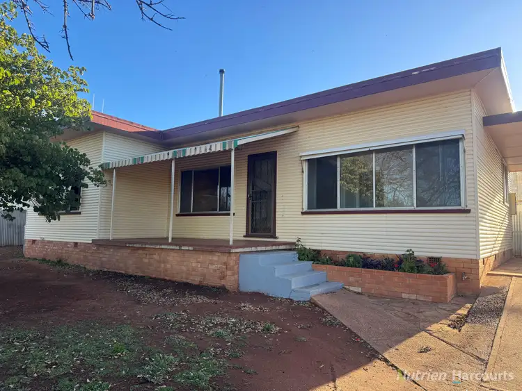 11 Snelson Street, Cobar NSW 2835