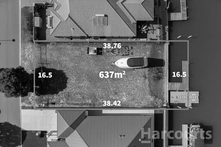 16 Gael Place, Dudley Park WA 6210