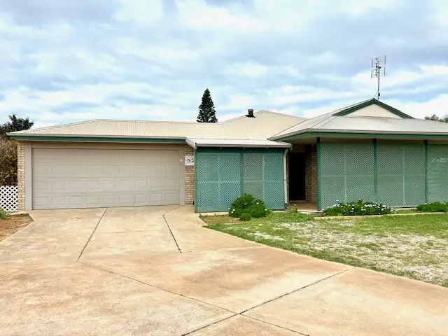 92 Tulloch Drive, Dongara WA 6525