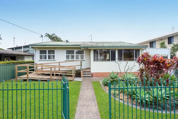57 Deakin Avenue, Southport QLD 4215
