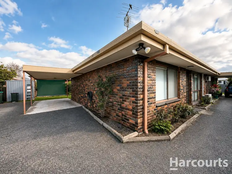 8 McLachlan Street