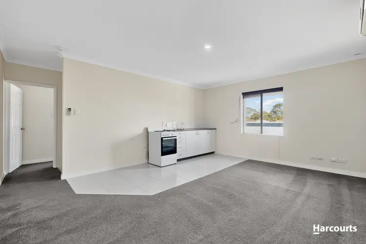 27 Regents Park Rd