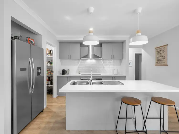 Second view of Homely house listing, 19 Ely Street, Oxley VIC 3678