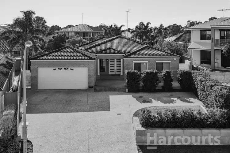 8 Poivre Place, San Remo WA 6210