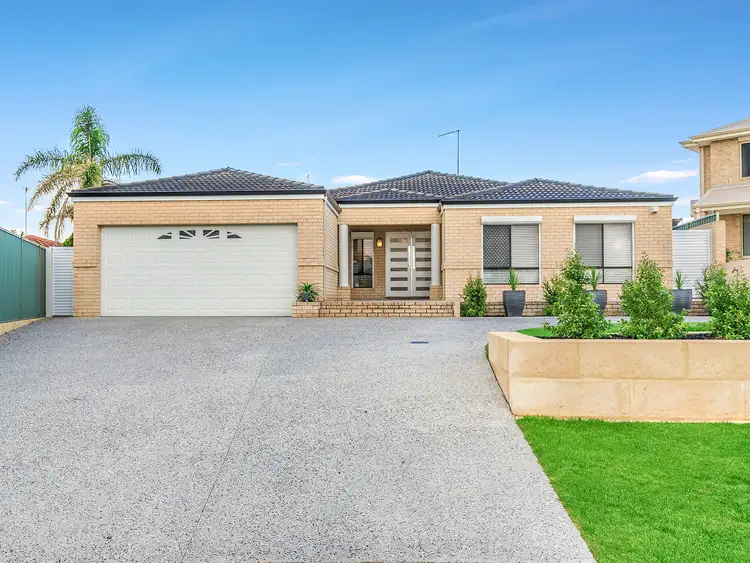 8 Poivre Place, San Remo WA 6210
