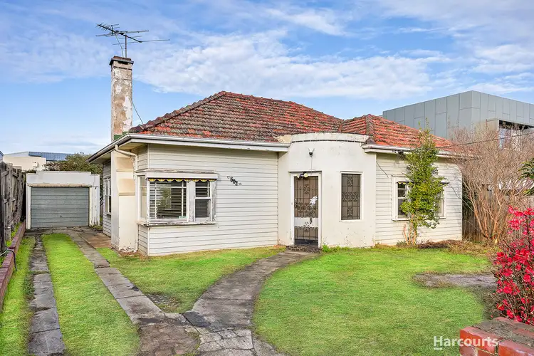 Second view of Homely house listing, 602 Centre Road, Bentleigh VIC 3204